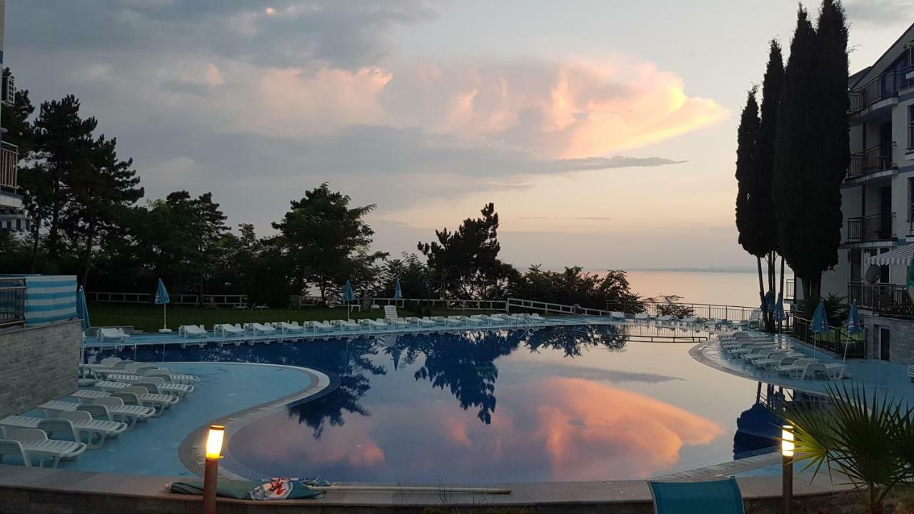 Appartement Blue Bay Sea View à Pomorie Extérieur photo