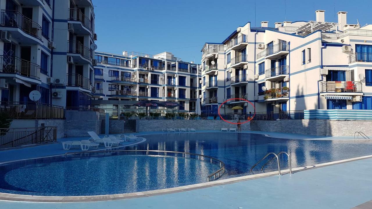 Appartement Blue Bay Sea View à Pomorie Extérieur photo